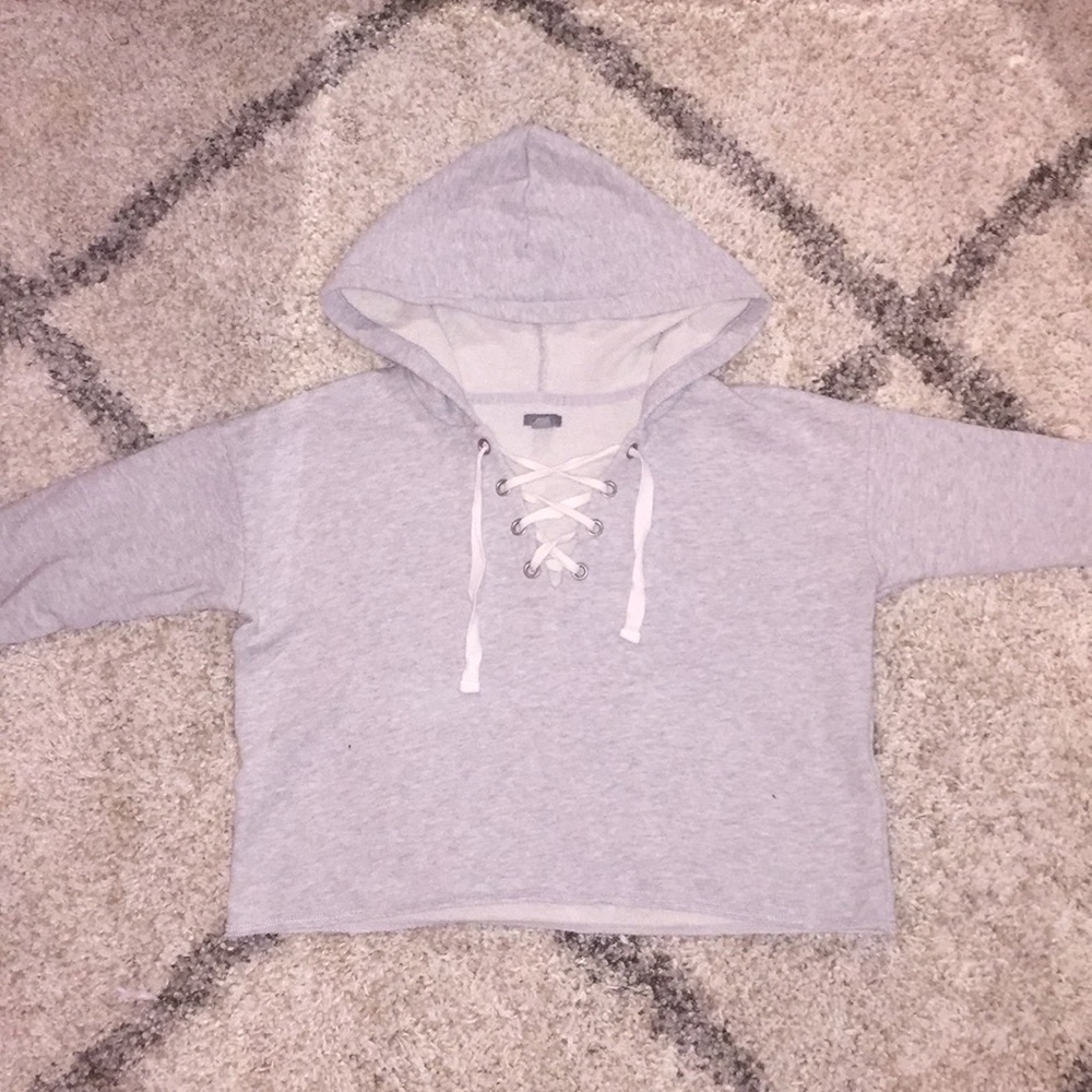 Cropped Aerie sweatshirt with hood